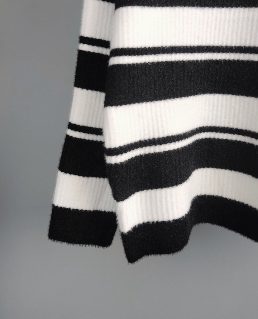 STRIPED SWEATER NEGRO