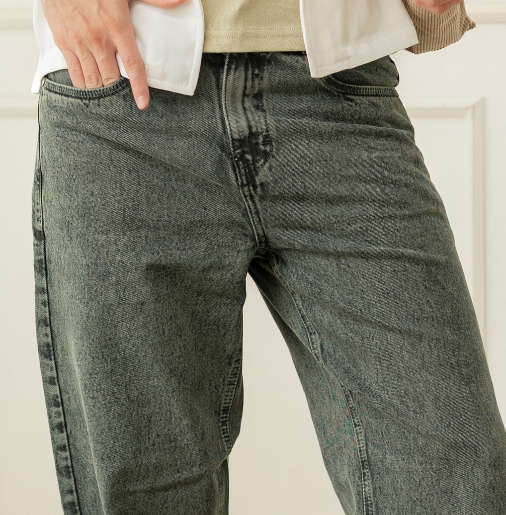 JEAN OVERSIZED VERDE