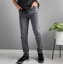 JEAN TAPERED FIT PLOMO CLARO