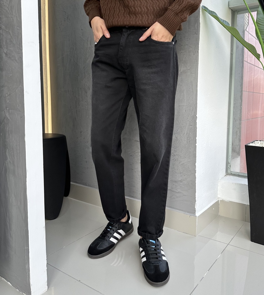 MOM JEAN NEGRO CARBON