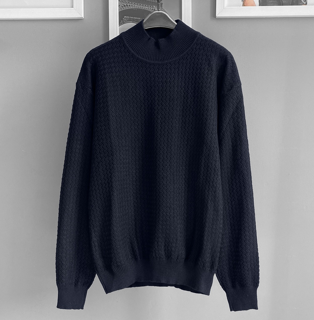 SUETER HILO CUELLO ALTO AZUL OSCURO