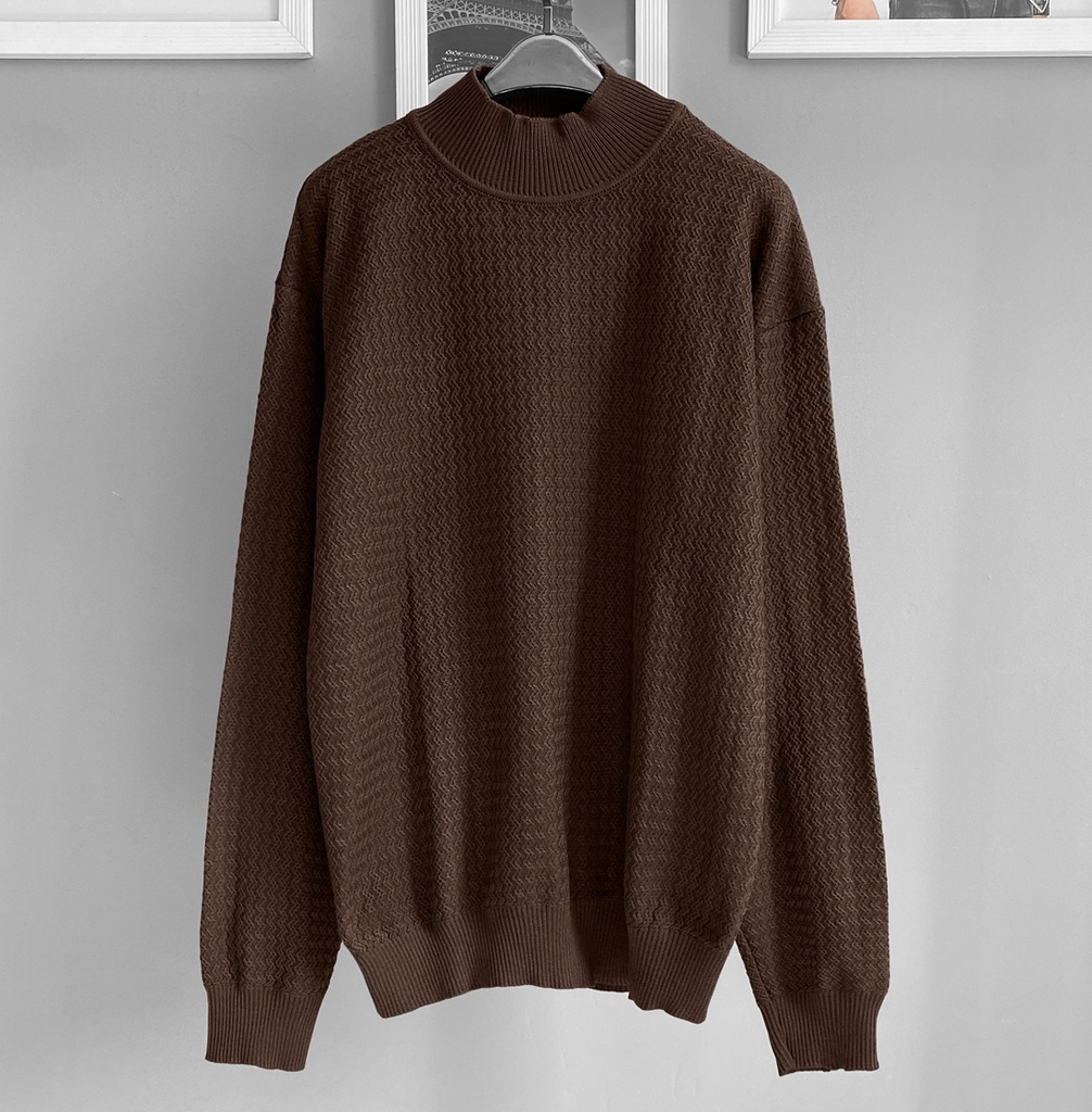 SUETER HILO CUELLO ALTO MARRON